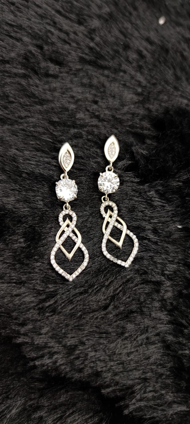 SILVER STONE EARRINGS